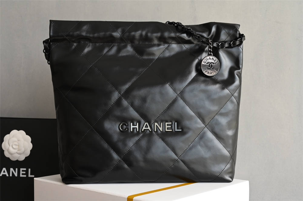 Chanel 22 bag 35cm small 2025 new 